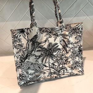 H&M Jacquard-weave tote